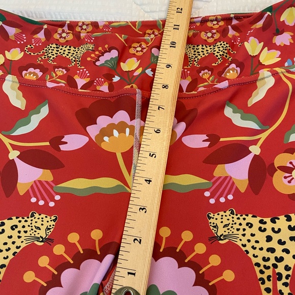 High Waist Yoga
Leggings In Holiday I Jessie Zhao New York
XL - Picture 6 of 11